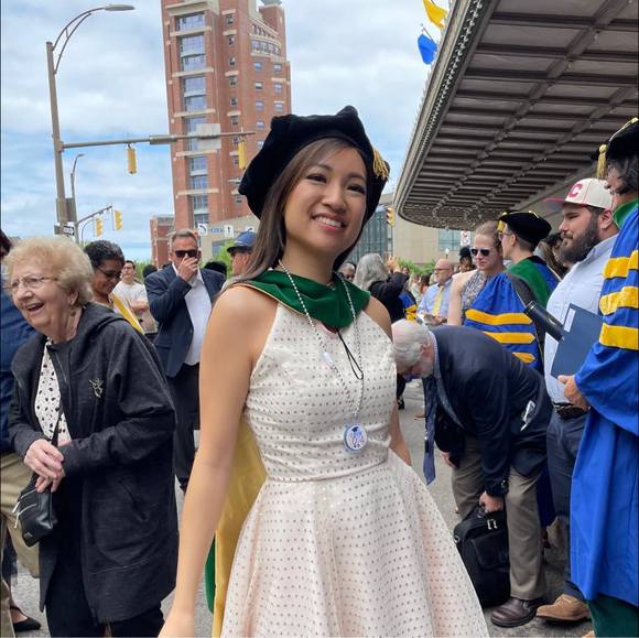 Meet your Posher, Amanda - Picture 1 of 1